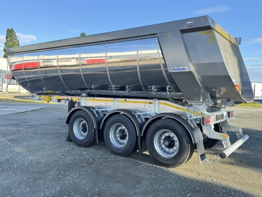 Tipper semi trailers